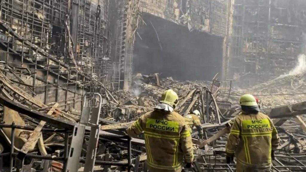 Autoridades russas aumentam para 182 número de mortos em ataque terrorista em Moscou