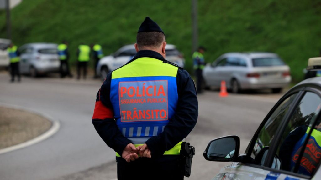 Mais de 250 pessoas já foram detidas na operação Páscoa da PSP.