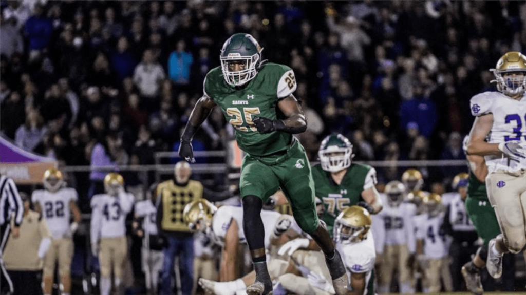 Georgia Tech oferece a transferência do lado defensivo Kieron Crawford para o Arkansas