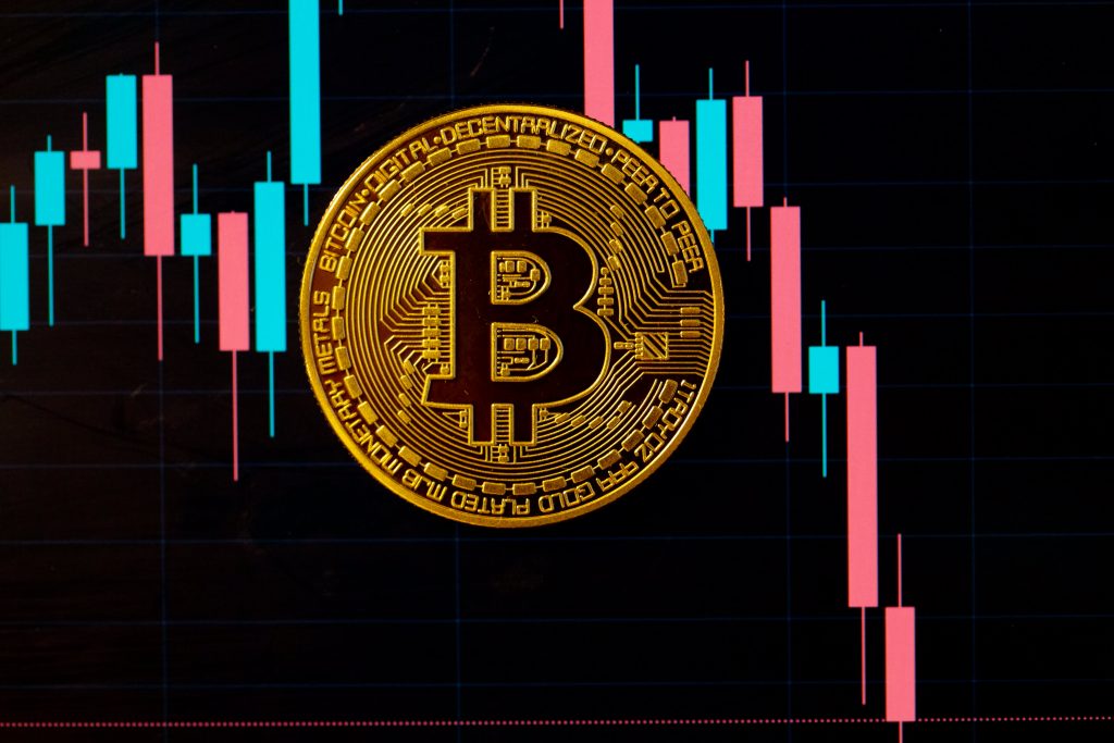 Bitcoin cai US$ 5.000 em 24 horas à medida que as taxas de juros disparam