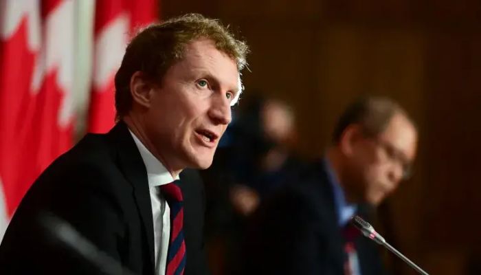 Os estudantes internacionais poderão trabalhar 24 horas por semana – Ministro da Imigração do Canadá