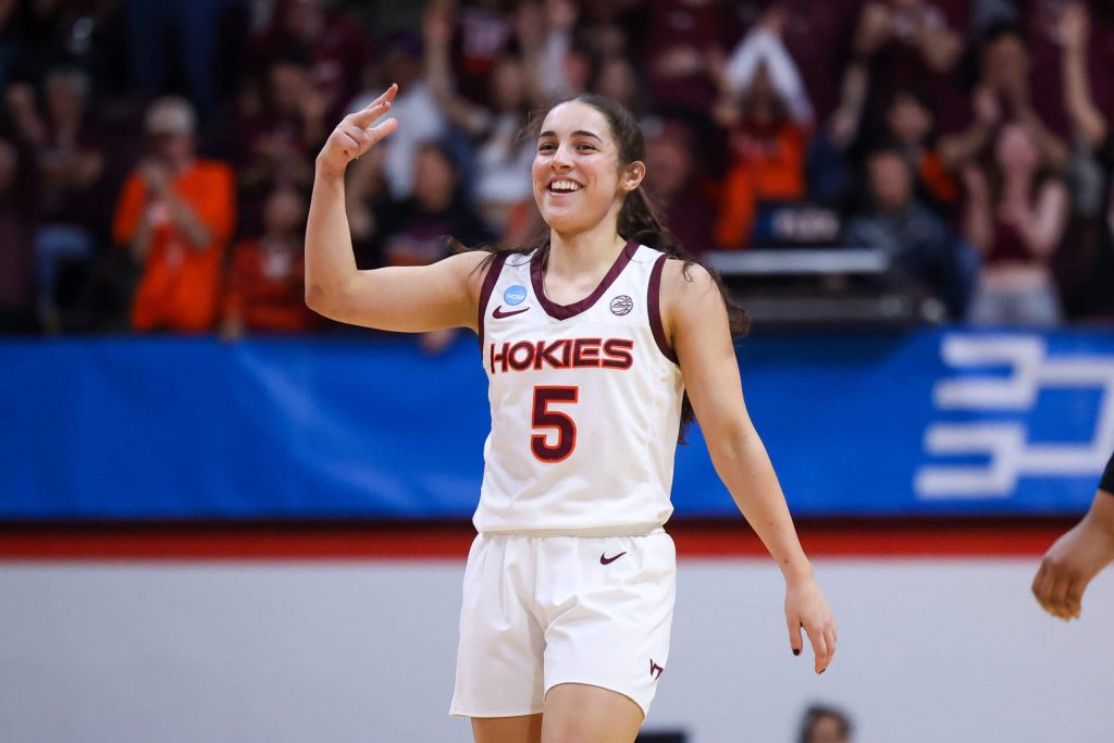 A guarda da Virginia Tech, Georgia Amoore, entra no portal de transferência, dizem as fontes: Ela seguirá Kenny Brooks até Kentucky?