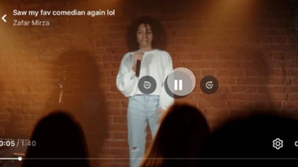 Seu aplicativo do Facebook terá uma aparência diferente? Meta está lançando um reprodutor de vídeo estilo TikTok