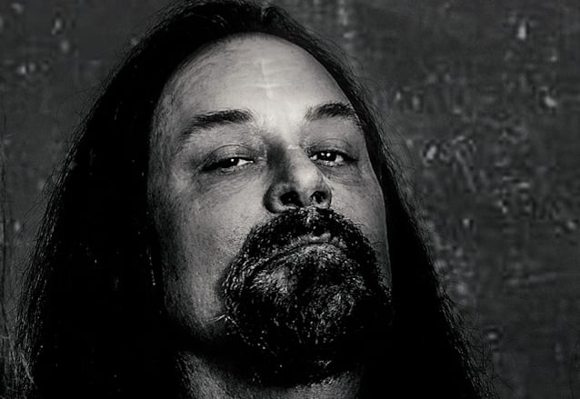 Glenn Benton sobre inteligência artificial cobre polêmica para 'Banished By Sin' do DEICIDE: 'É simplesmente ridículo'