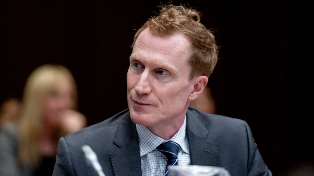 Trabalho de estudante internacional no Canadá: 24 horas por semana