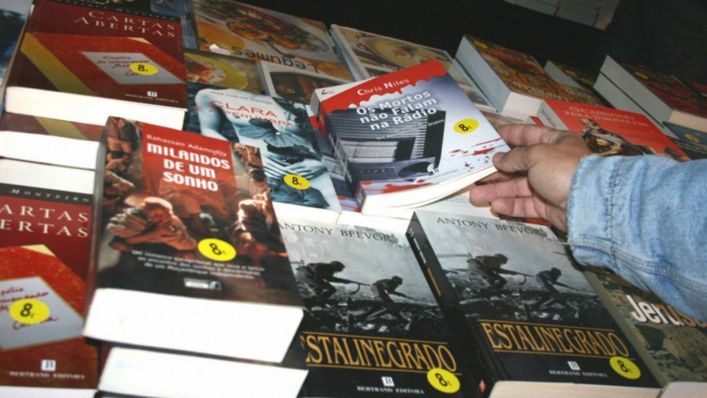 Tradutores, escritores, editores e livreiros exigem ação contra o uso da inteligência artificial