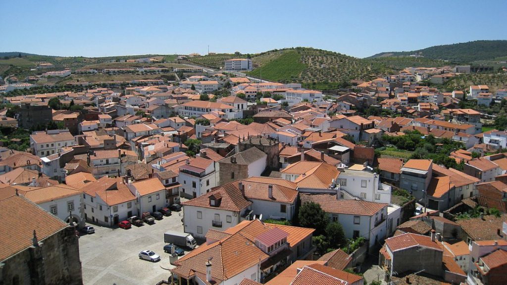 Ganhei uma villa de 400 metros quadrados no norte na loteria de 5 euros.