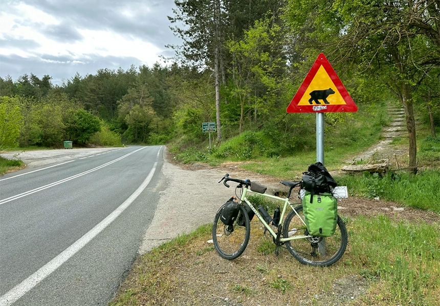 Alexandre Pascoal já chegou ao Oriente Médio de bicicleta
