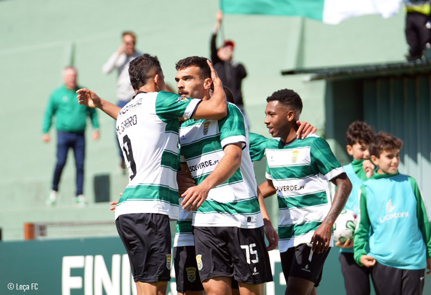 Leça vence Coimbrões e diminui diferença para o líder da tabela