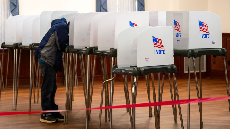 Departamento de Segurança Interna alerta que a IA pode criar “oportunidades ampliadas” para interferir nas eleições de 2024