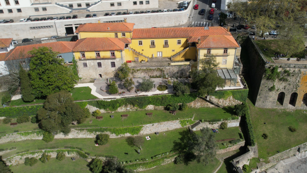 Cooperativa portuense Alvole comemora 500 anos de Camões com exposição