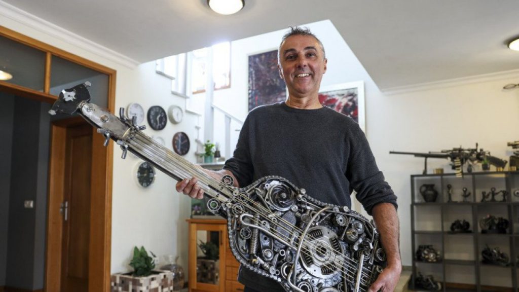 Escultor de Catangede, Coimbra transforma ferro velho em obras de arte