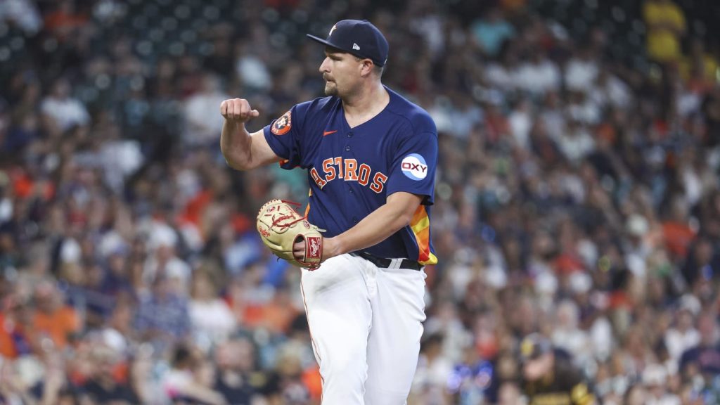 O ex-arremessador do Houston Astros foi DFAed após apenas 24 horas com o novo time