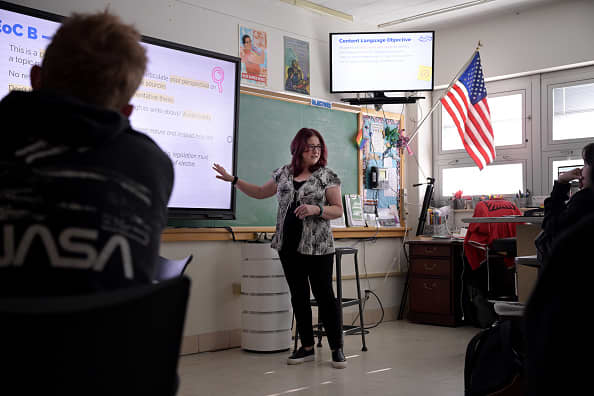 A IA está ganhando popularidade rapidamente entre estudantes e professores