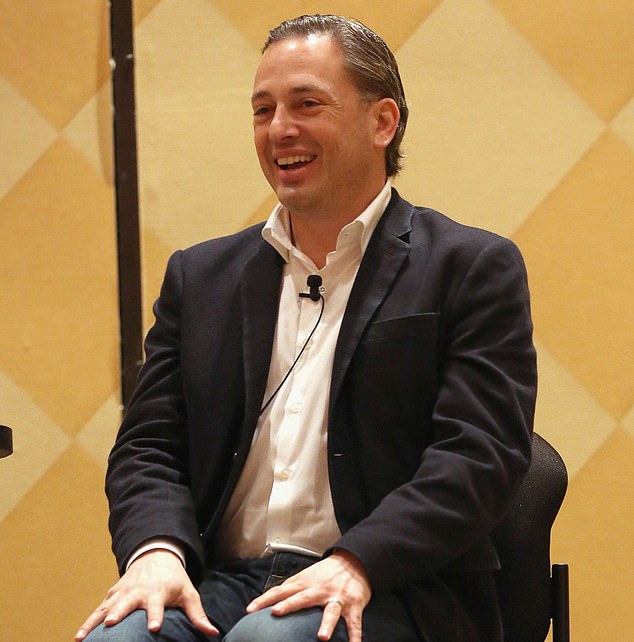 Democratas entram em pânico enquanto gigantes da tecnologia arrecadam milhões para Trump