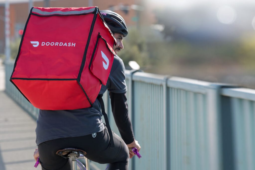 R|T: The Retail Times – Batalha de aplicativos de entrega de comida custa US$ 20 bilhões