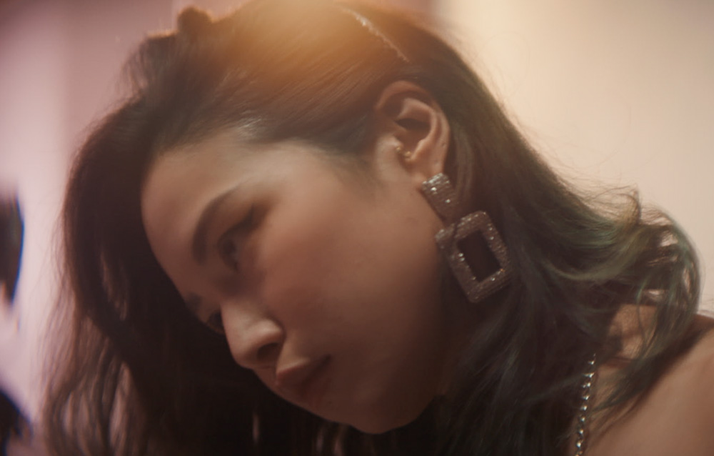 Elizabeth Ai & Rachel Sine on Finding a Groove on “New Wave”