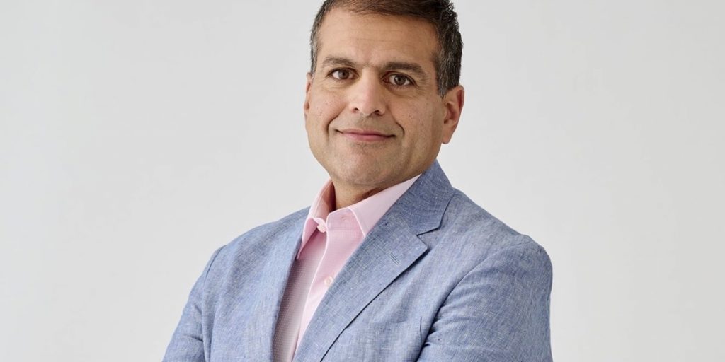 Como a ServiceNow levou a IA a todos os lugares e permitiu que 84% dos funcionários usassem IA todos os dias