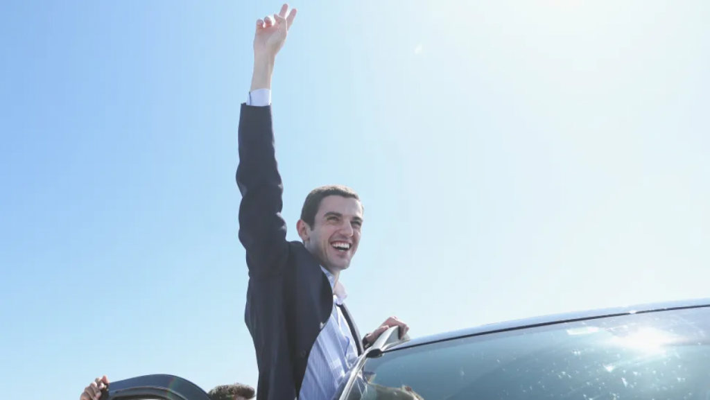 Bugalho faz campanha em Gaia, reitera posição sobre direitos das mulheres