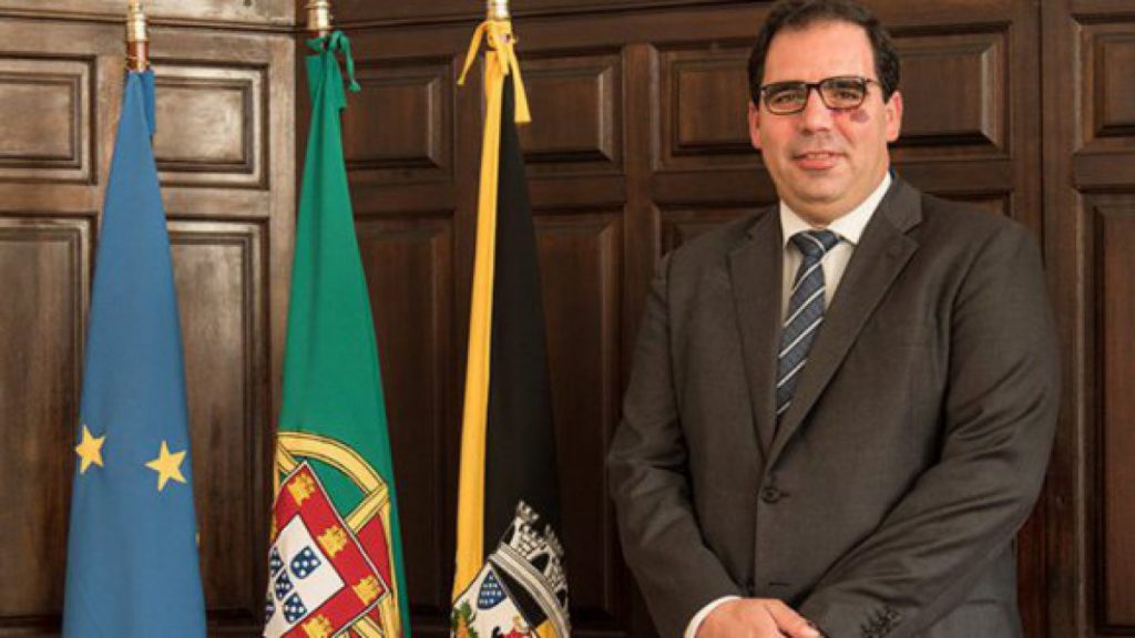 Ex-deputado de Gaia e outros 15 arguidos acusados de dezenas de crimes económicos