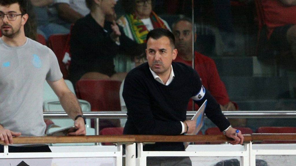 “A equipe mostrou caráter, raça e capacidade de luta”.