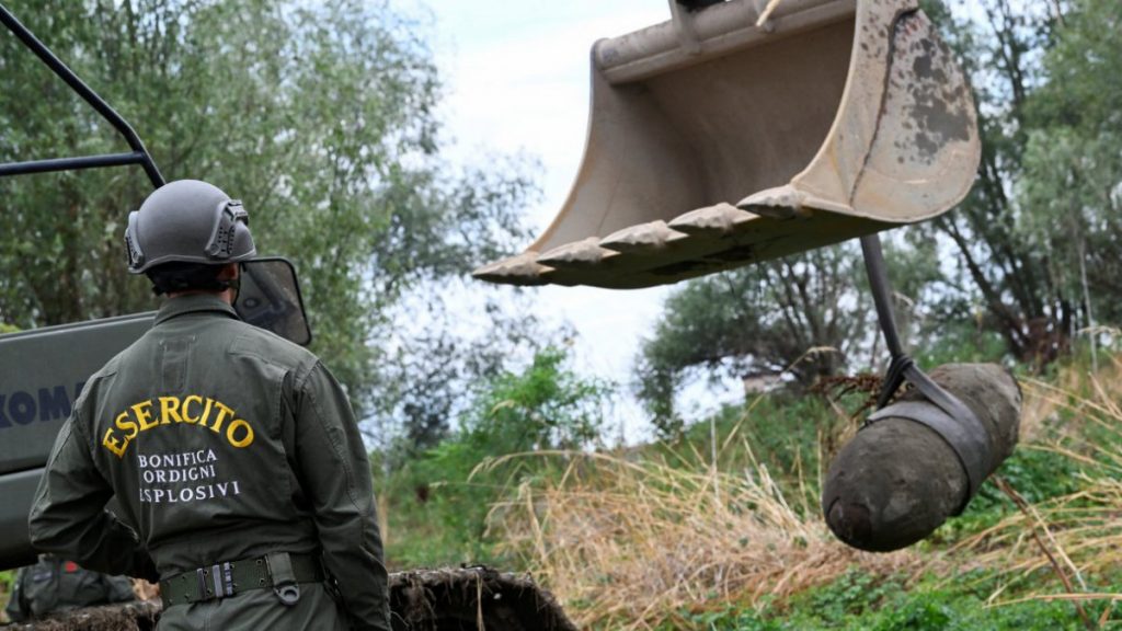 Bomba de 250 kg da Segunda Guerra Mundial encontrada perto de fábrica da Tesla