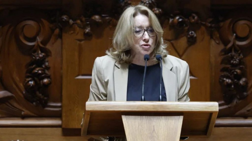 Ministro do Trabalho diz que ainda é “muito cedo” para introduzir uma semana de quatro dias