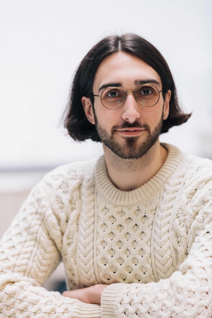 O CEO da Cohere e ex-pesquisador do Google, Aidan Gomez, fala sobre como a IA ganha dinheiro