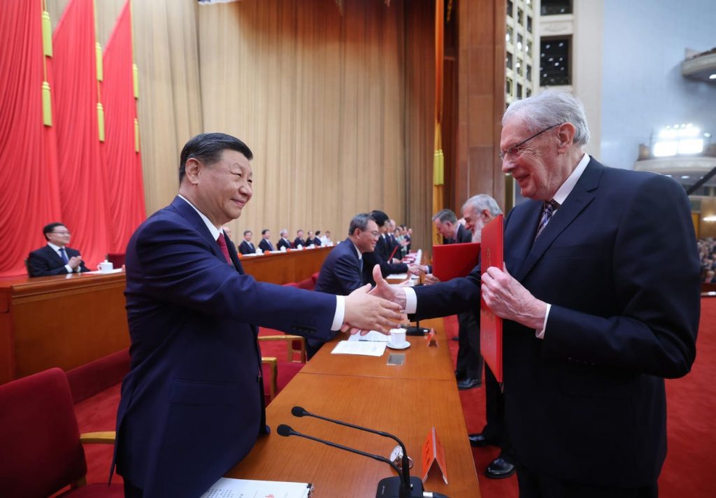 EUA e China unem forças para criar dois mundos tecnológicos