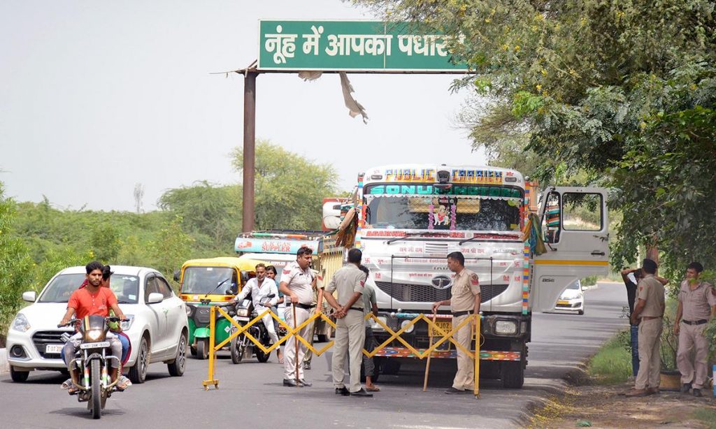 Haryana desliga internet e SMS em massa em Nuh por 24 horas antes da fila