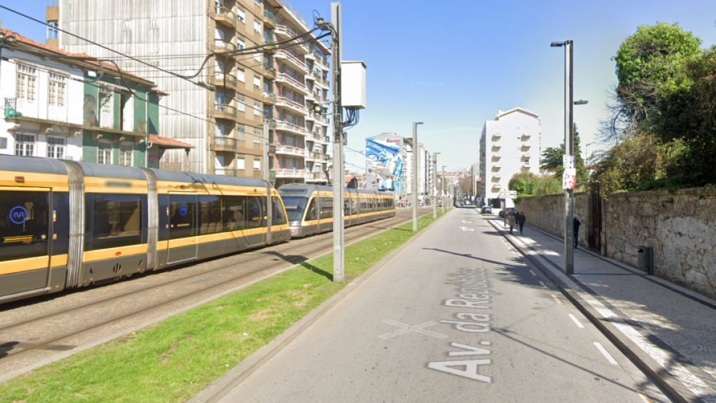 Ciclovia da Avenida da República de Gaia é parcialmente partilhada com corredores de autocarros
