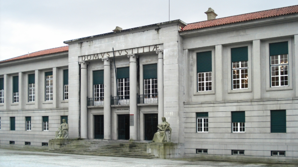 Deputados do PSD questionam ministro sobre futuro do Campus de Justiça de Guimarães