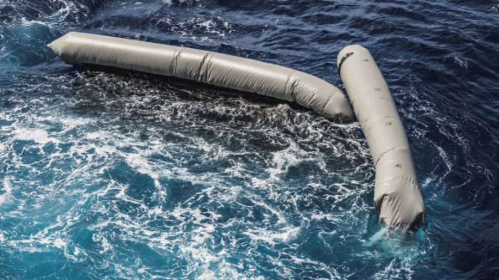 226 migrantes resgatados pelo barco dos Médicos Sem Fronteiras no Mar Mediterrâneo