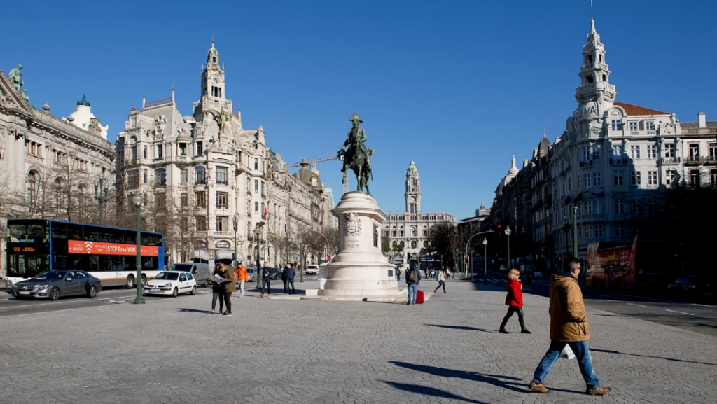 Região Metropolitana do Porto, preocupada com prazo do PRR, reúne-se com Ministro da Habitação