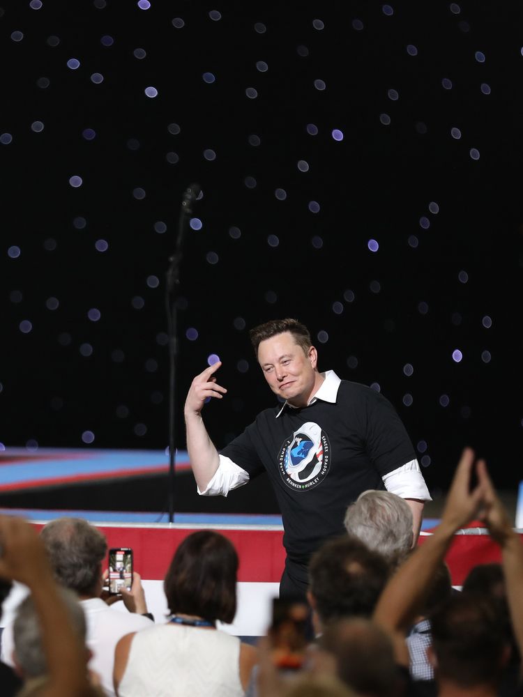 Serviço secreto marcado como o homem mais rico do mundo compartilha vídeo de IA de ‘Matando o presidente Trump’