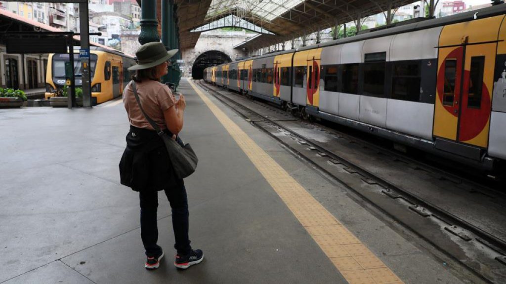 CP alerta para caos no trânsito em agosto devido a novas greves