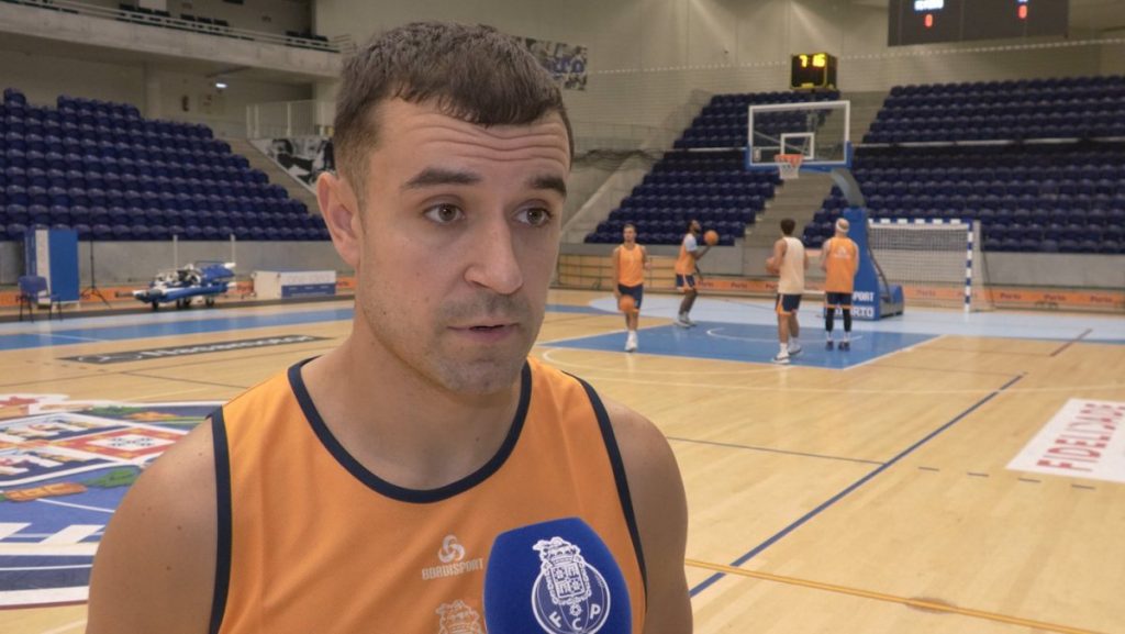 “Vamos lutar por todos os títulos.”