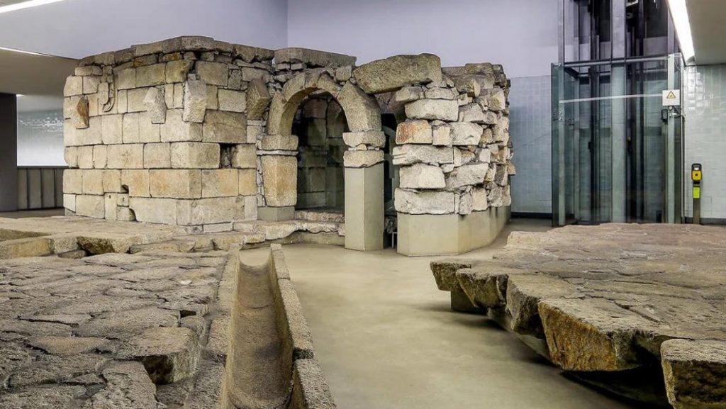 De mijabellas a símbolos de revolução. Nome do Campo 24 de Agosto