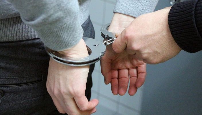 Dupla de trotinetes detida após meses de assalto a espaços comerciais em Matosinhos