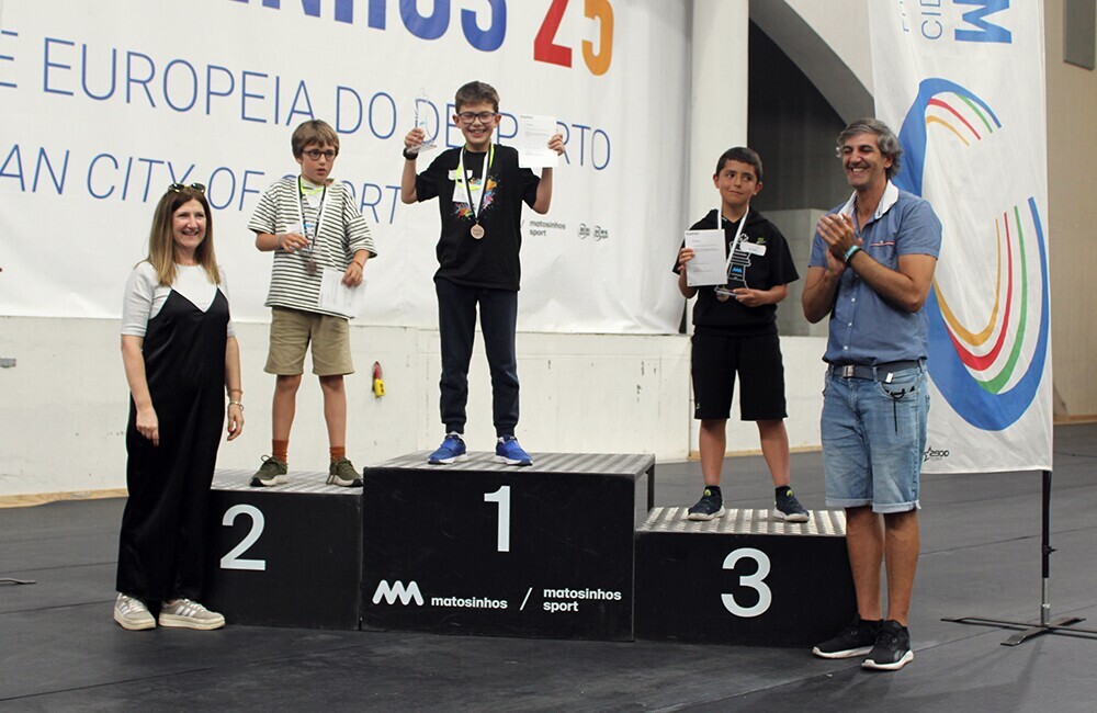 Torneio de xadrez junta -se a 240 alunos em Matosinsinhos