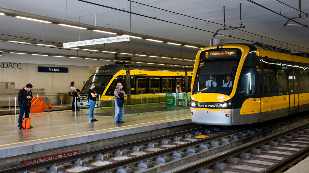 CDU Matosinsinhos denuncia a supressão do serviço do metrô do Porto
