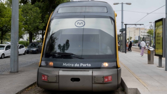 A CDU de Matosinhos pede medidas imediatas contra o excesso de calor no medidor de Porto